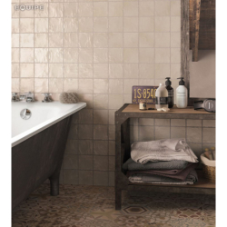 MALLORCA CREAM SATYNA 10X10 (P.63195)