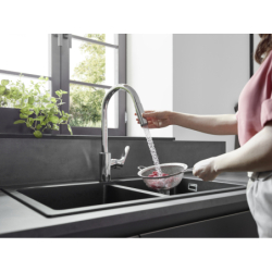 Jednouchwytowa bateria kuchenna 240, wyciągana wylewka, 2jet Chrom Focus M41 HANSGROHE 31815000