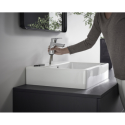 Jednouchwytowa bateria umywalkowa 70 LowFlow z kompletem odpływowym z cięgłem Chrom Logis HANSGROHE 71078000