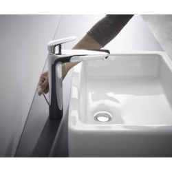 Jednouchwytowa bateria umywalkowa 190 z kompletem odpływowym z cięgłem Chrom Logis HANSGROHE 71090000
