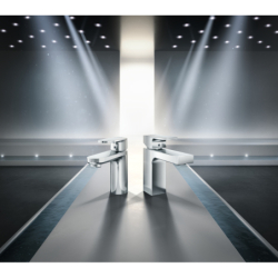 Jednouchwytowa bateria umywalkowa 100 z kompletem odpływowym z cięgłem Chrom Vernis Blend HANSGROHE 71551000