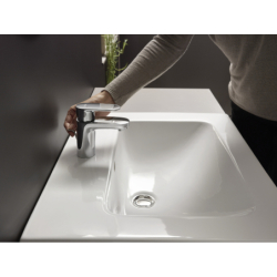 Jednouchwytowa bateria umywalkowa 70 z metalowym kompletem odpływowym z cięgłem Chrom Vernis Blend HANSGROHE 71557000