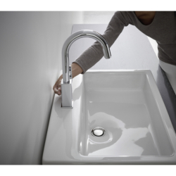 Jednouchwytowa bateria umywalkowa 200 z obrotową wylewką i kompletem odpływowym z cięgłem Chrom Vernis Shape HANSGROHE 71564000