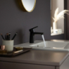 Jednouchwytowa bateria umywalkowa 100 CoolStart z kompletem odpływowym Push-Open Czarny Matowy Vernis Blend HANSGROHE 71589670