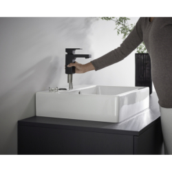 Bateria umyw. 100 CoolStart z odizolowanym kanałem wody i kpl odpływowym z cięgłem Czarny Matowy Vernis Shape HANSGROHE 71594670