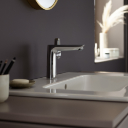 Jednouchwytowa bateria umywalkowa 150 z kompletem odpływowym z cięgłem Chrom Talis E HANSGROHE 71754000