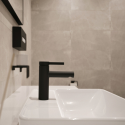 Jednouchwytowa bateria umywalkowa 70 CoolStart z kompletem odpływowym z cięgłem Czarny Matowy Zesis S HANSGROHE 74710670