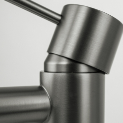 Bateria wannowa 3 otworowa LUGO z wylewką i słuchawką prysznicową gunmetal CORSAN CMB7542GM