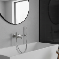 Bateria wannowa ścienna LUGO z zestawem natryskowym stal szczotkowana CORSAN CMZ7541BSL